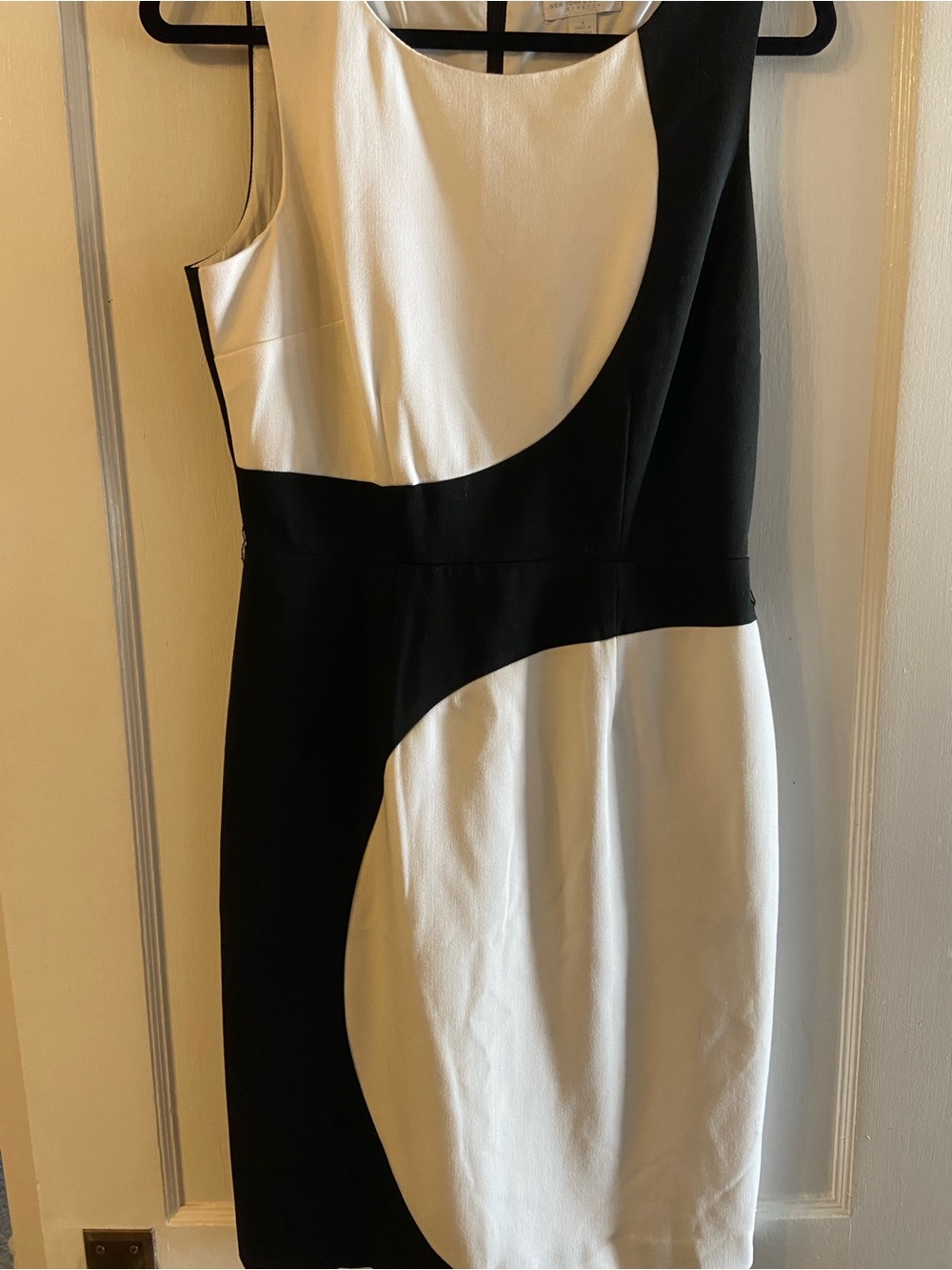 New York & Company Classic Black & White Sleeveless Sheath Dress